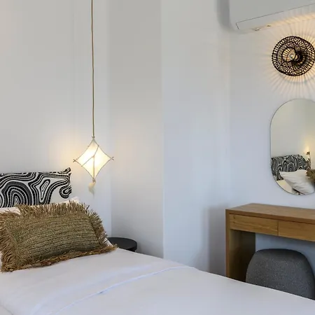Nasta & Intentional Living Mykonos 5* Panormos (Mykonos)